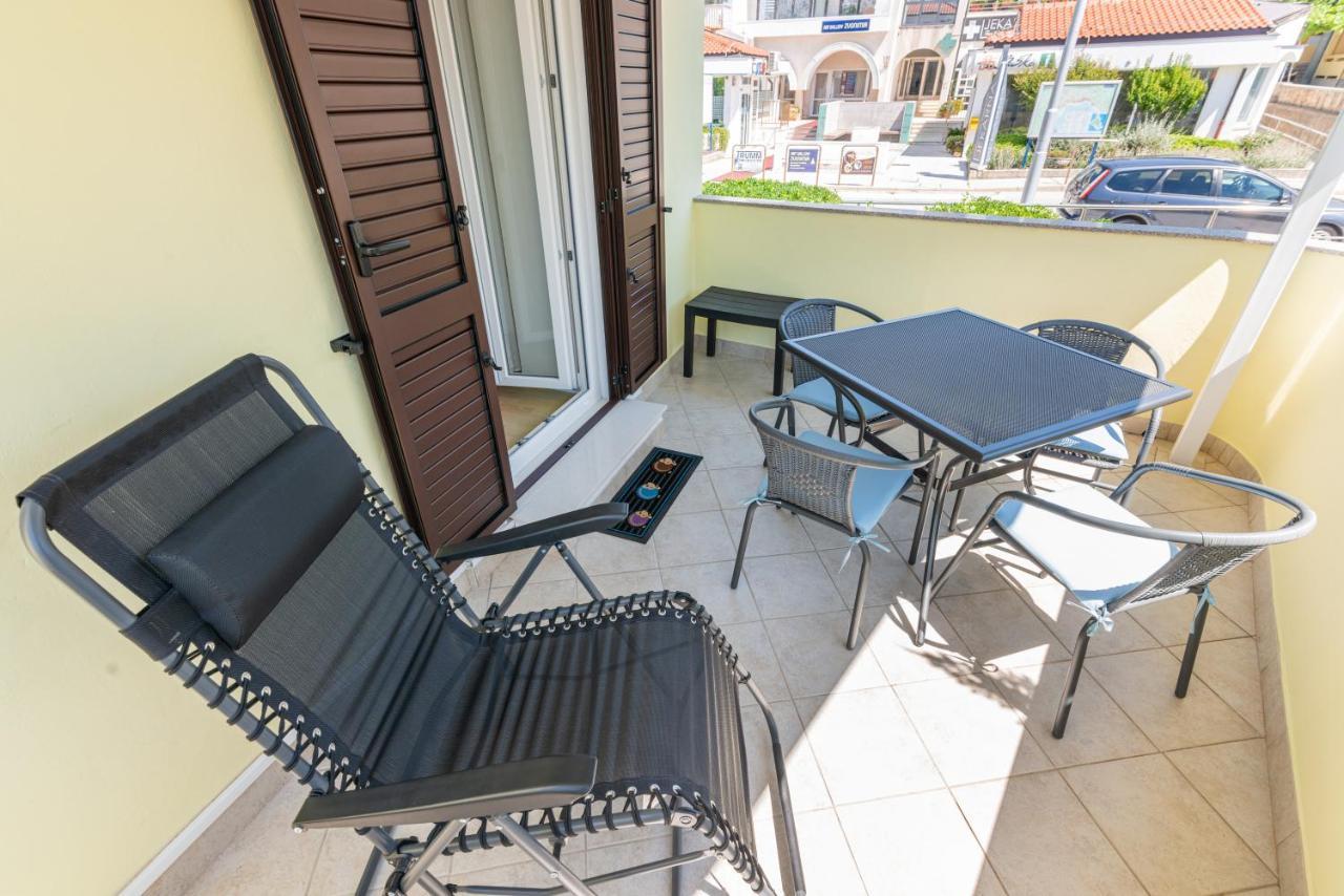 Apartment Luiza With Terrace Baška Exteriér fotografie
